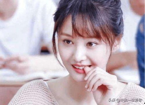 娱乐圈吃瓜妹小姐姐,揭秘吃瓜妹小姐姐的瓜界传奇